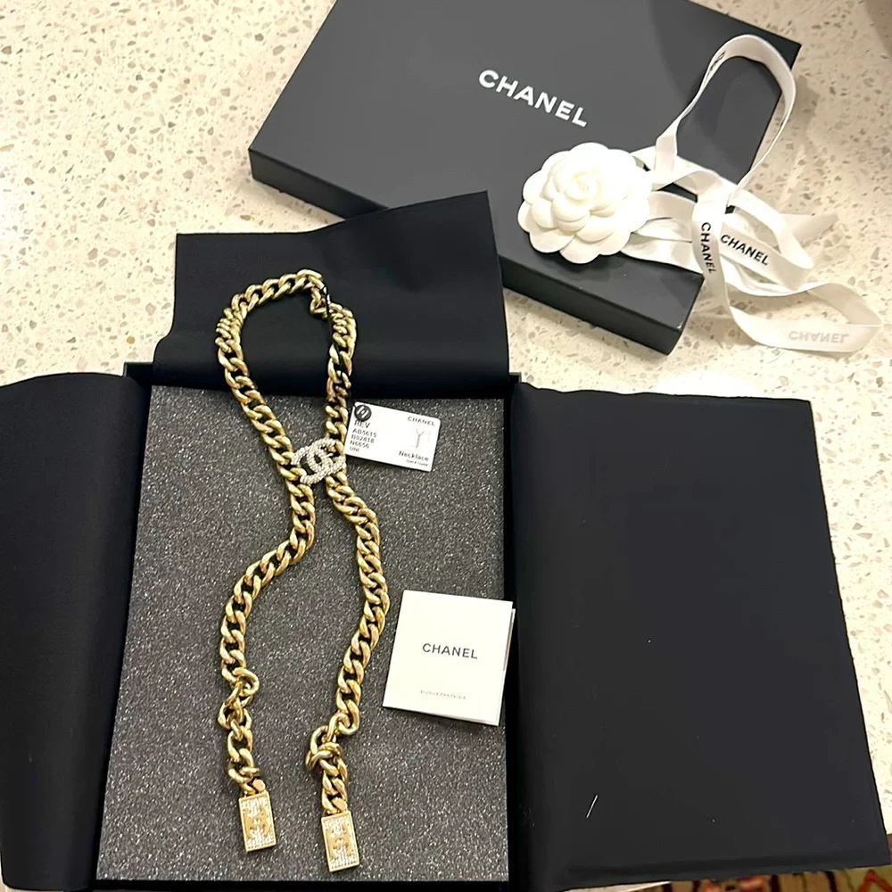 Chanel necklace gold color & Strauss CC Bolero NWT, Full Set - Picture 1 of 16